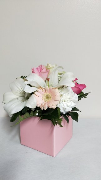 Beautiful flower box for any occasion.