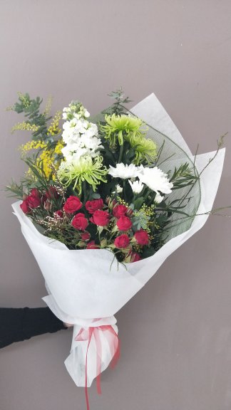 Showoff bouquet makes ideal gift for many ocassions